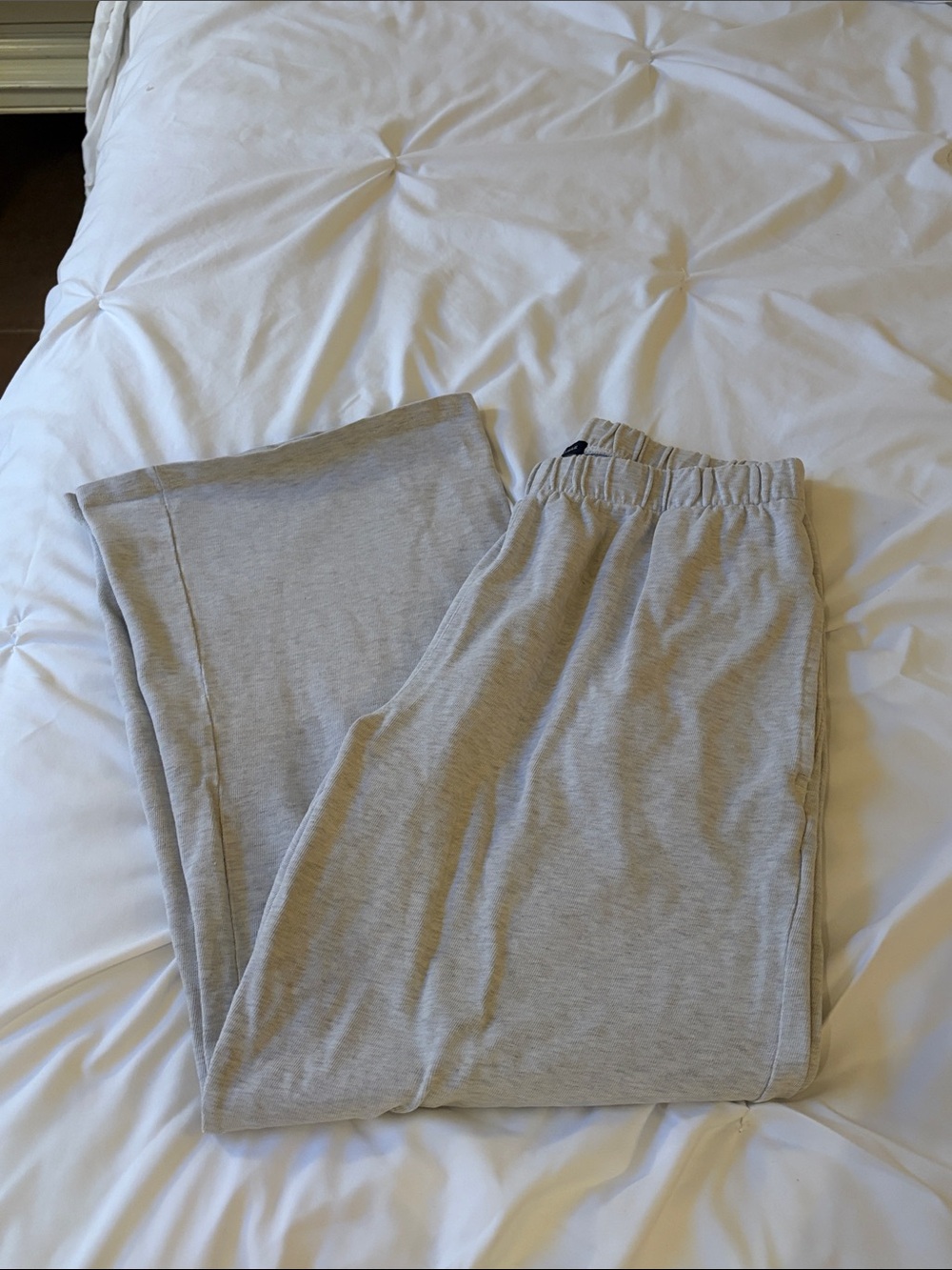Women’s Brandy Melville Gray Sweats (Best for Small)